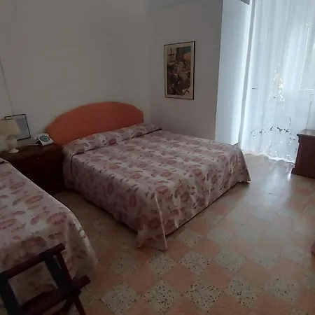 Готель Regina 3*