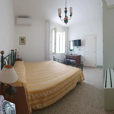 Hotel Regina 3*