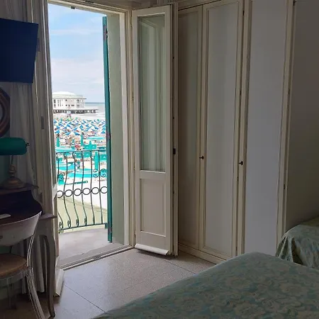 Regina 3* سينِغاليا